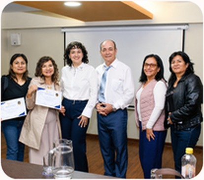 Cobertura de evento y entrega de certificados